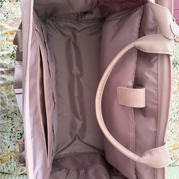 BEIS Weekender in Atlas Pink - Picture 4 of 8